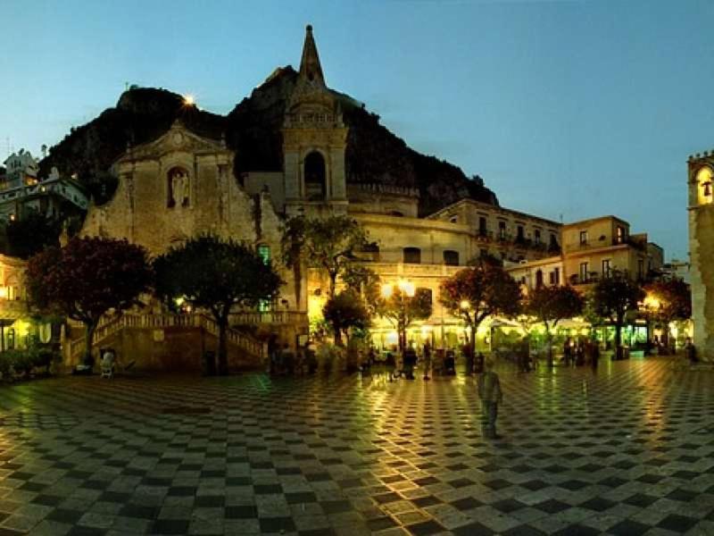 Rosa Thea Suite Taormina Exteriör bild