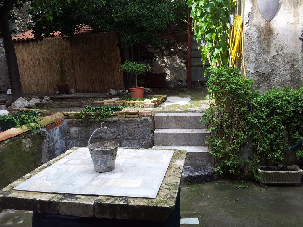 Rosa Thea Suite Taormina Exteriör bild